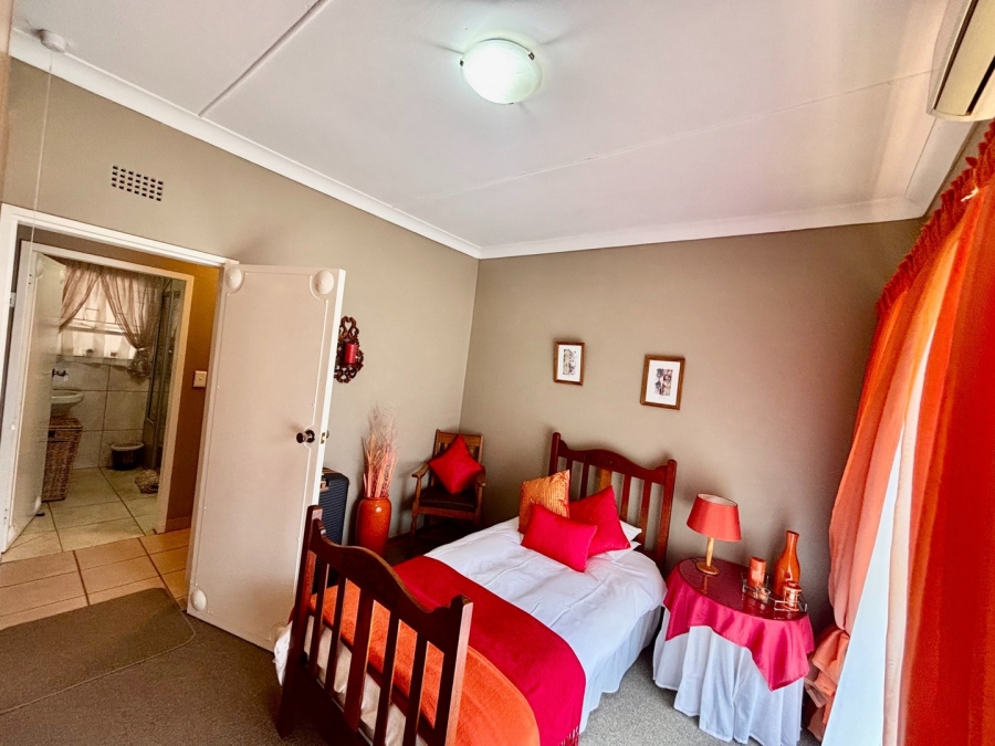 4 Bedroom Property for Sale in Wilkoppies North West
